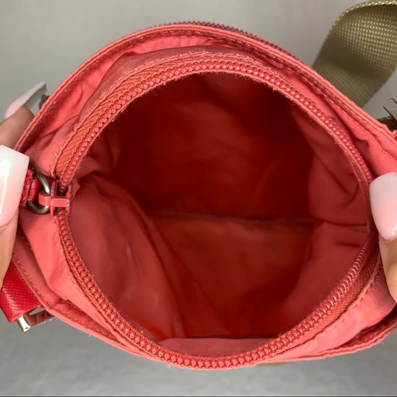 ✨✨✨✨SOLD✨✨✨✨ Prada Nylon Pink Crossbody Vintage - Picture 9 of 11